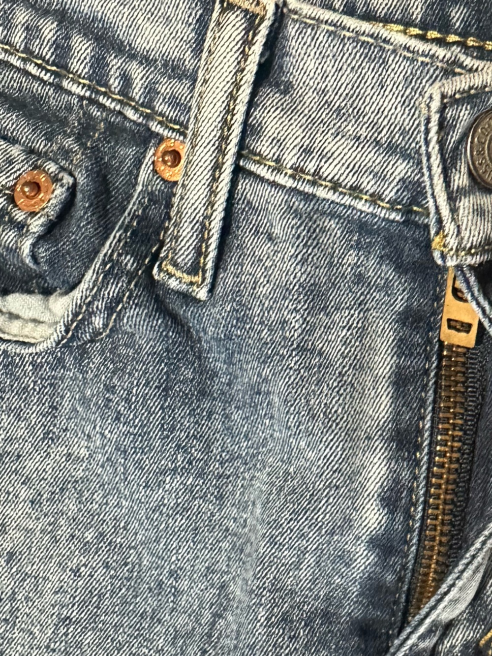 Levi's Light Wash 510 w28 l32 - Picture 5 of 9